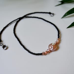 Black and Pink Pearl Choker – Minimalist Freshwater Coin Pearl Necklace, Beaded Layering Jewelry, Handmade Gift for Her