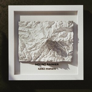 Imprimante 3D Mount Rainier fichier STL Carte topographique Cadeau de randonnée Carte 3D Ville Washington Etats-Unis Carte en relief