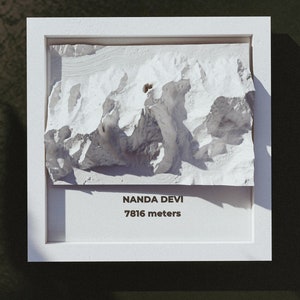 Nanda Devi - Indien - Bharat - 3D gedruckte topographische Karte Modell - Wandergeschenk - Topographische Wandkunst - 3D Karte Druck - 3D Erde