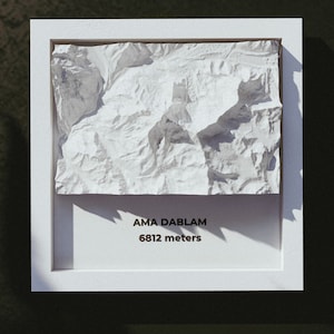 Ama Dablam - Népal - ASIE - Modèle de carte topographique imprimé en 3D - Cadeau de randonnée - Art mural topographique - Impression de carte 3D - Terre 3D