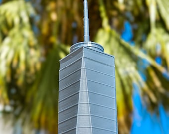 3D gedrucktes One World Trade Center Modell: NYC Wolkenkratzer Dekor