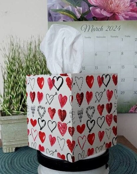 HEARTS Tissue Box Cover, Tissue Box Cover, Square Tissue Box Cover, Valentine's Tissue Box Cover, Hearts Decoration, Hearts Decor
