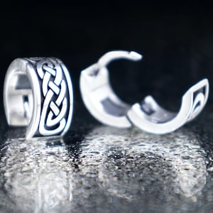 Keltische Creolen, oxidiertes Sterlingsilber mit Knotenmuster, einzeln oder als Paar erhältlich