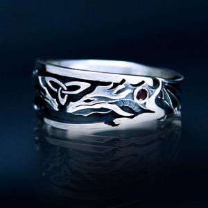 Sterlingzilveren drakenring: granaat Keltische Vikingband