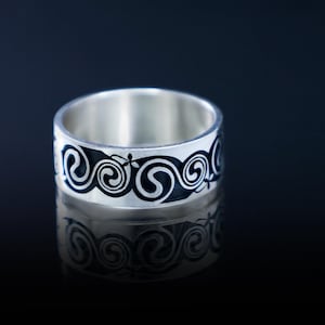 Sterling silver Celtic ring for men – triskelion viking ring – bold statement band