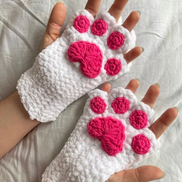 Gants au crochet mignons Сat-Kitty, mitaines tricotées à la main, kawaii faits à la main sans doigts, gants de patte de chat, vêtements à la main pour l'hiver chaud