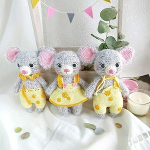 Handmade Mouse Amigurumi - Sweet Infant Toy. Small Crochet Mouse - Unique Gift for Kids