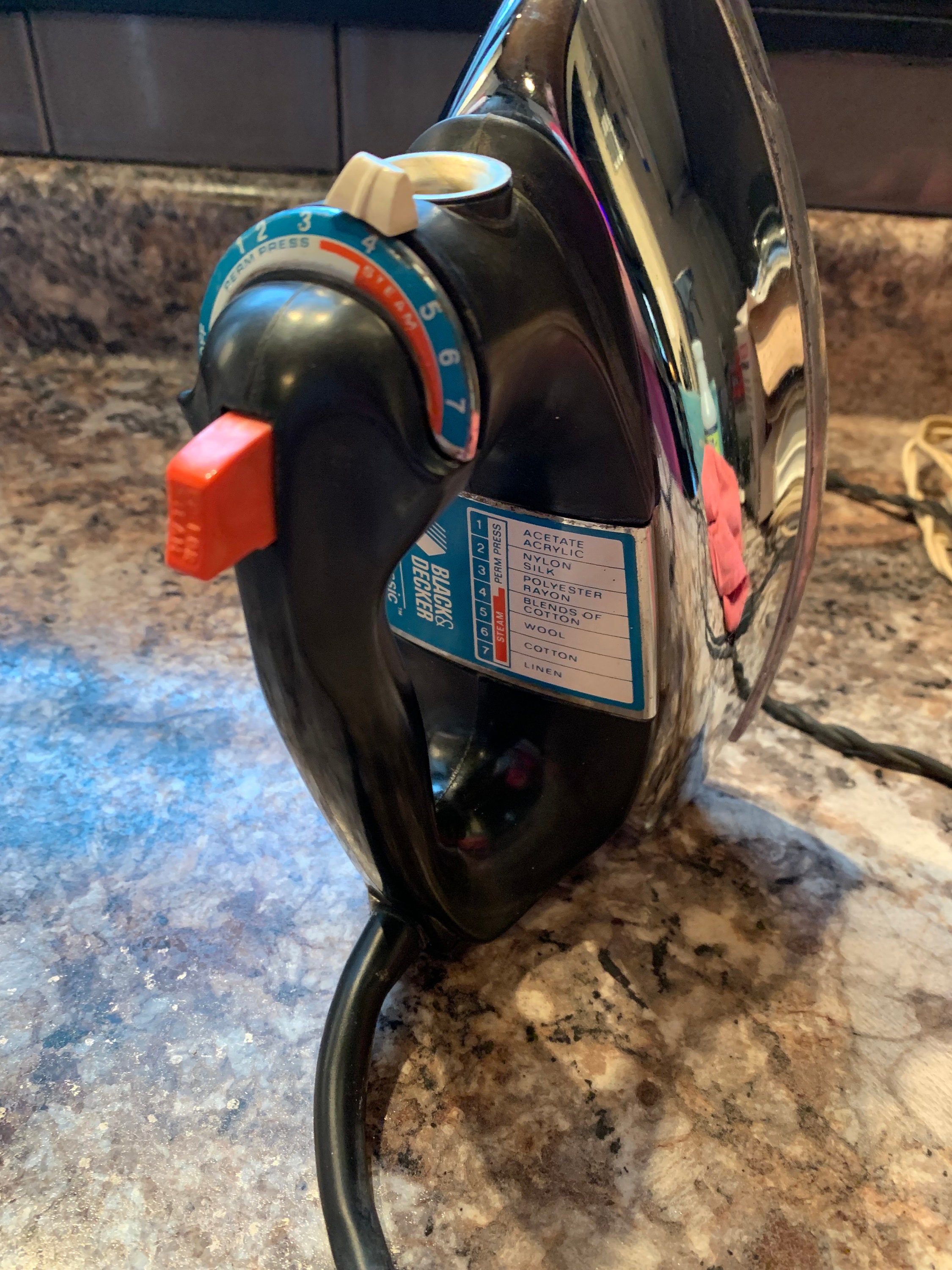 Blackdecker Classic Steam Iron 