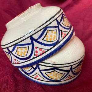 Ciotola / ciotola in ceramica / ceramiche dipinte a mano / ceramiche marocchine / ciotola in ceramica fatta a mano / ceramica fatta a mano / design unico / 12 x 6 cm
