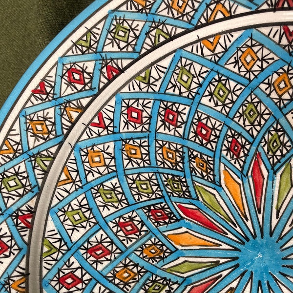Assiette peinte à la main | Céramique marocaine | assiette plate | assiette en céramique faite main | décoration murale | poterie artisanale | Assiette marocaine | 30 cm