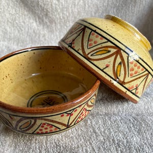 Ciotola / ciotola in ceramica / ceramiche dipinte a mano / ceramiche marocchine / ciotola in ceramica fatta a mano / ceramica fatta a mano / design unico / 12 x 6 cm