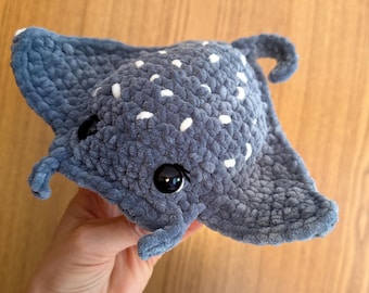 CROCHET PATTERN Manta ray. English PDF pattern. No sew. Plushies. Amigurumi toy.