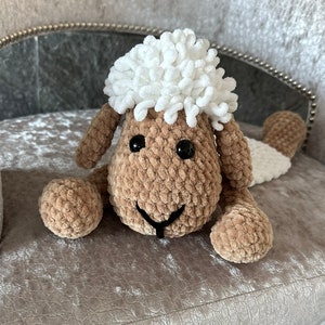WZÓR SZYDEŁKOWY Owca. Angielski wzór PDF ze zdjęciami. Pluszowa zabawka. Pluszaki. Amigurumi