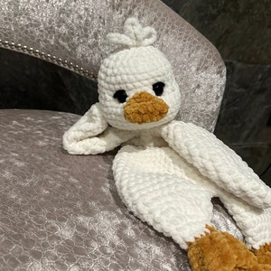 Crochet pattern DUCK. Duck Amigurumi. Plushies toy. Stuffed toy. English instruction with many photos of the process. A little sewing. Easy zdjęcie 10