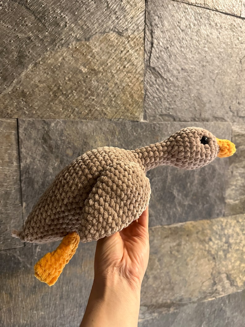 CROCHET PATTERN Silly goose. Goose. Amigurumi goose. Crochet toy. Plushies. Stuffed animals. Clear English PDF instructions with photos. zdjęcie 10