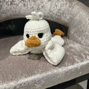 Crochet pattern DUCK. Duck Amigurumi. Plushies toy. Stuffed toy. English instruction with many photos of the process. A little sewing. Easy zdjęcie 8