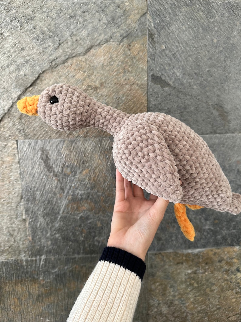 CROCHET PATTERN Silly goose. Goose. Amigurumi goose. Crochet toy. Plushies. Stuffed animals. Clear English PDF instructions with photos. zdjęcie 3