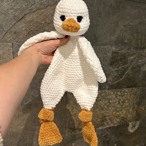 Crochet pattern DUCK. Duck Amigurumi. Plushies toy. Stuffed toy. English instruction with many photos of the process. A little sewing. Easy zdjęcie 2