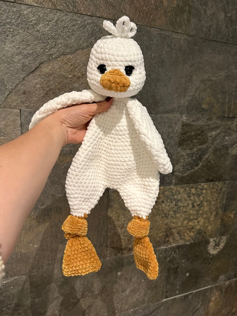 Crochet pattern DUCK. Duck Amigurumi. Plushies toy. Stuffed toy. English instruction with many photos of the process. A little sewing. Easy zdjęcie 2