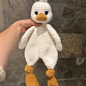 Crochet pattern DUCK. Duck Amigurumi. Plushies toy. Stuffed toy. English instruction with many photos of the process. A little sewing. Easy zdjęcie 7