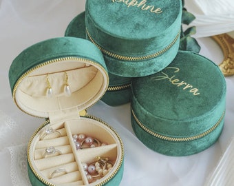 Personalized Velvet Jewelry Box - Ideal for Bridesmaid Gifts, Wedding Presents, Mother’s Day Gifts, and Travel Jewelry Case