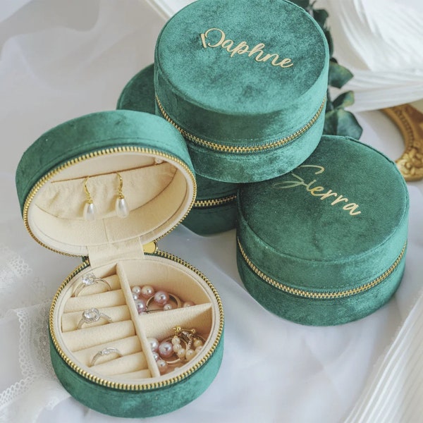 Personalized Velvet Jewelry Box - Ideal for Bridesmaid Gifts, Wedding Presents, Mother’s Day Gifts, and Travel Jewelry Case