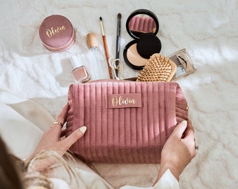 Personalized SolistiiC Velvet Makeup Bag Luxury for Her, Perfect for Travel, Weddings, and Special Occasions.