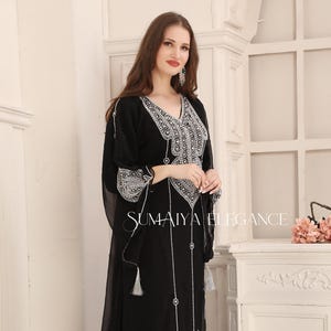Daur Royal Fashion Moroccan Dubai Kaftan Arabic Abaya Maxi Hand Beaded Farasha Floor Length Party Wear Wedding Gown Dress in Scarf Free