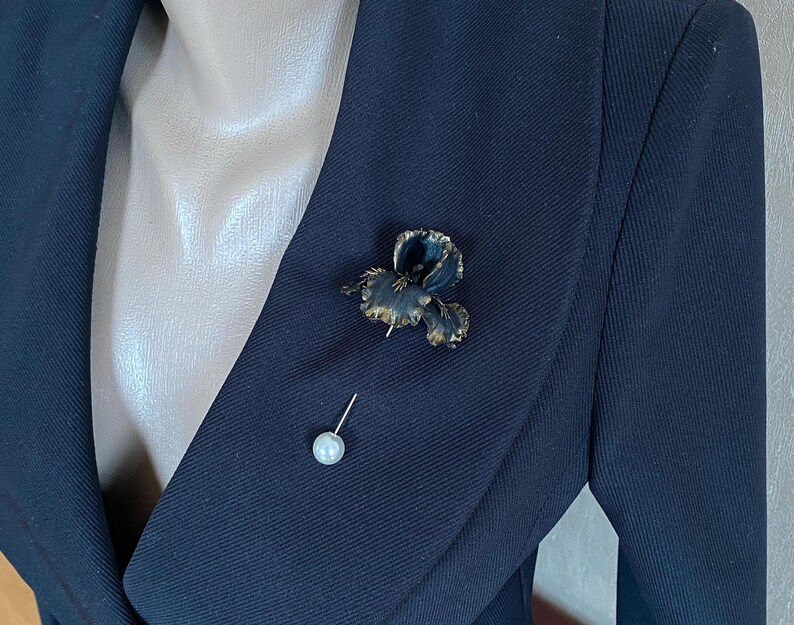 Black Iris Flower Brooch, Floral Brooch, Handmade Botanical Jewelry image 11