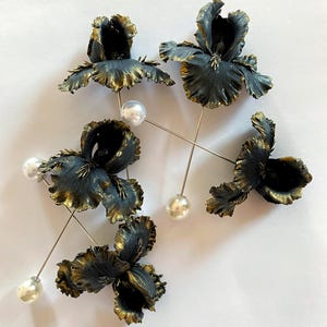 Black Iris Flower Brooch, Floral Brooch, Handmade Botanical Jewelry image 4