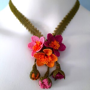 crochet necklace. Traditional Turkish Handicrafts Rose Necklace,Earrings,Birthday Gift,special for mother,gift for lover,unique design gift