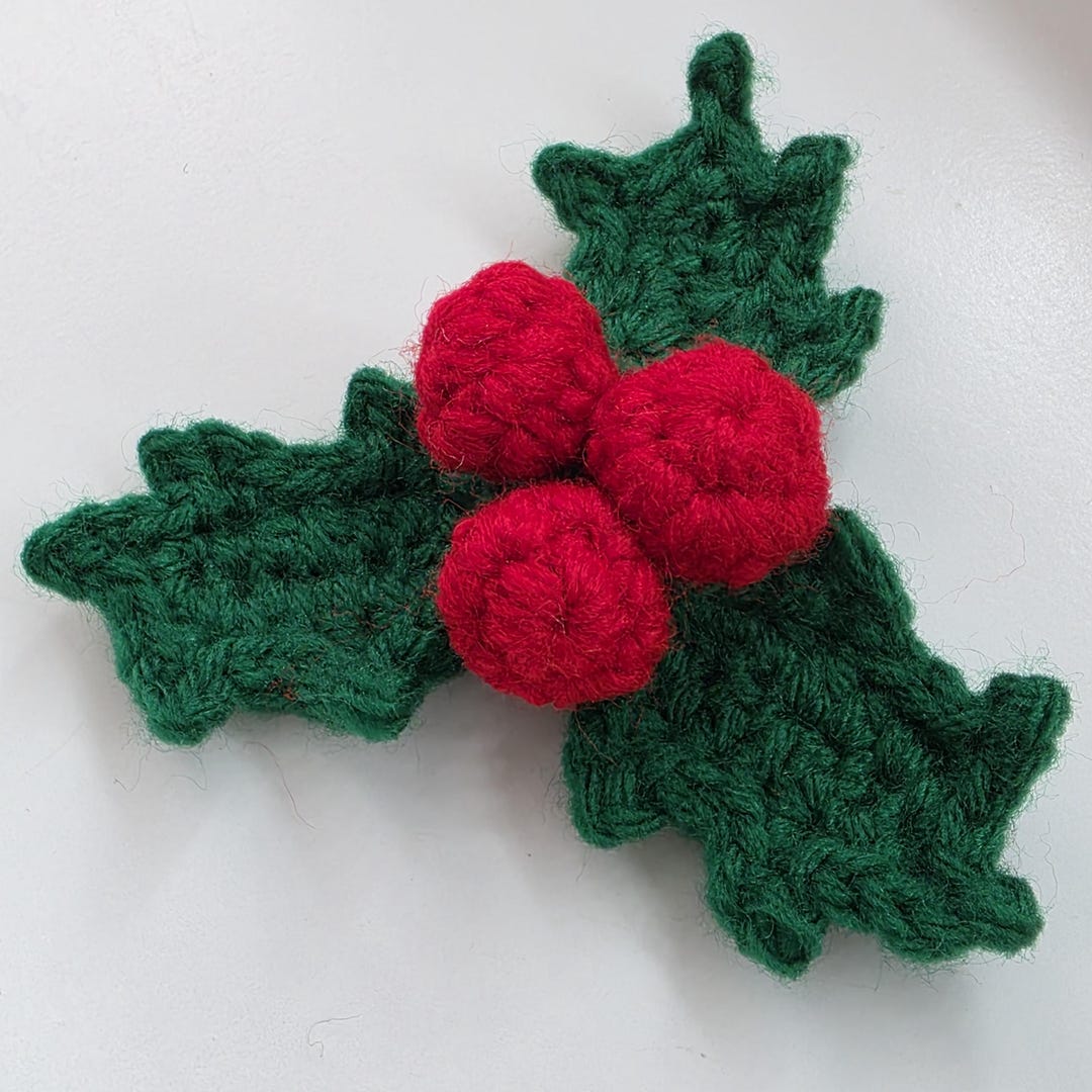 Christmas Holly Leaves & Berries Crochet Pattern - 4 Different Version ...