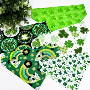 Personalized St Patricks Day Dog Bandana, Over the Collar Clover Scarf, Irish Shamrock Pet Bandana, St. Patty’s Day Gift for Dogs