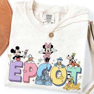 Camisetas Disney e Amigos Epcot Comfort Colors, Camiseta Disney Desenhos Animados Epcot, Camiseta Epcot Center Comfort Colors