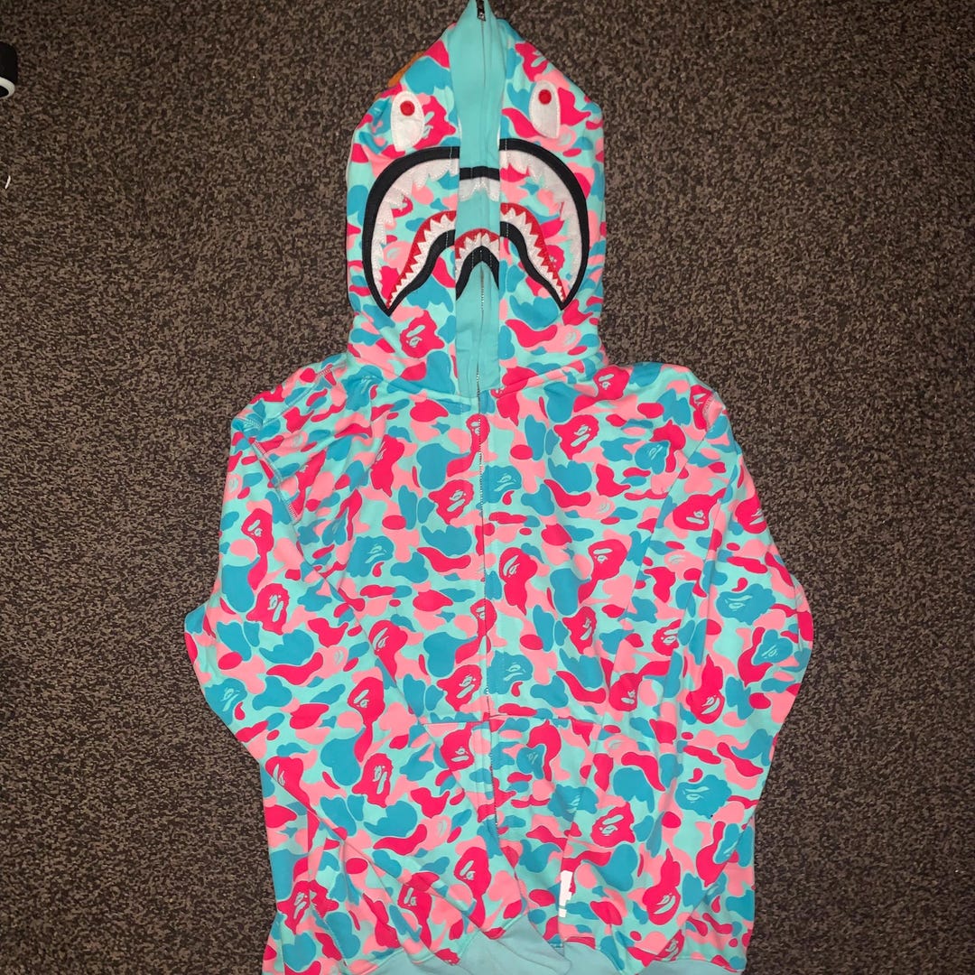 未使用 BAPE シャークフード パーカー ピンク/ブルー M Bape Pink and Blue Jacket (size M) - Etsy