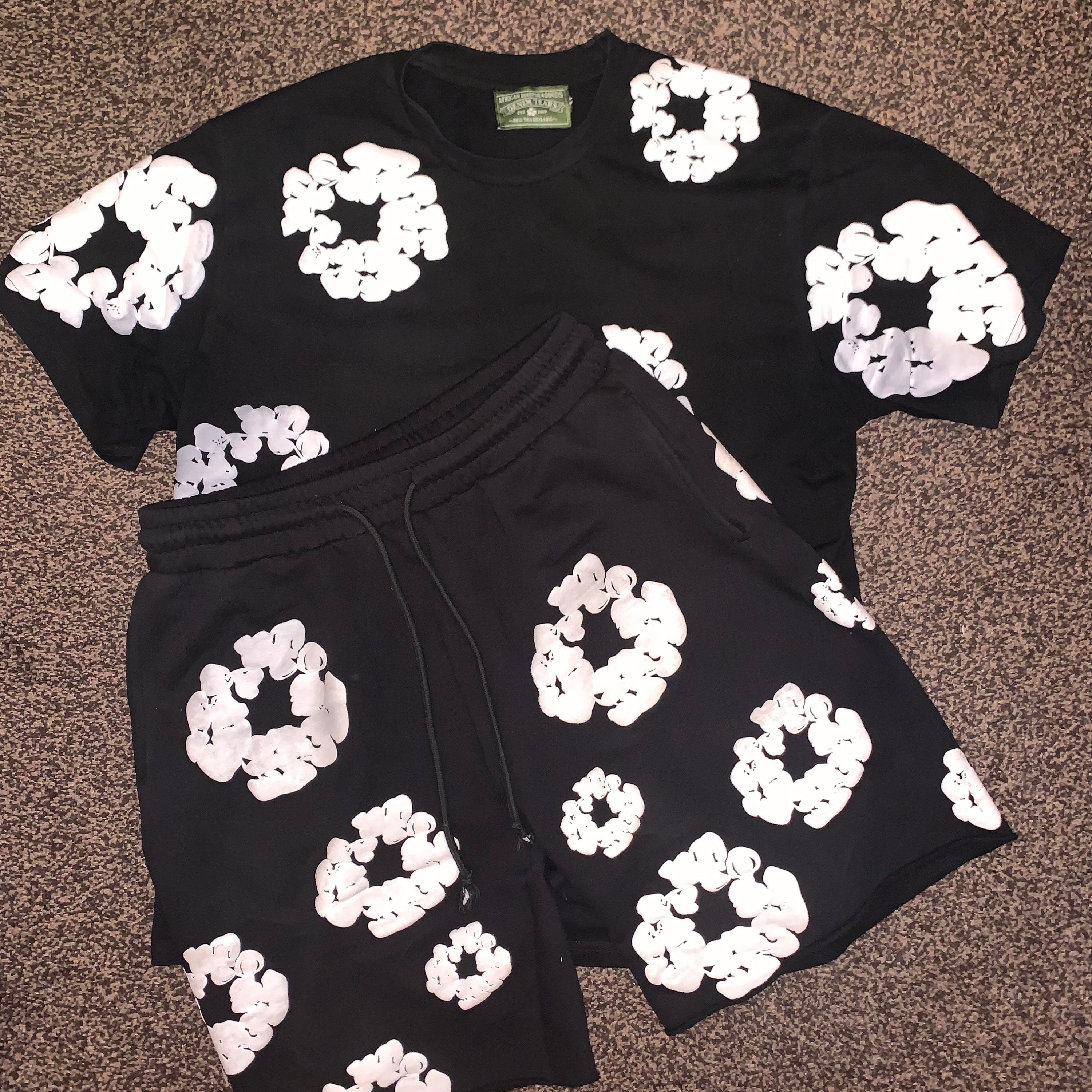 【Denim Tears】LS フリー ベルナデット Tシャツ Denim Tear's Black T-shirt/short Set Men's (MEDIUM) - Etsy