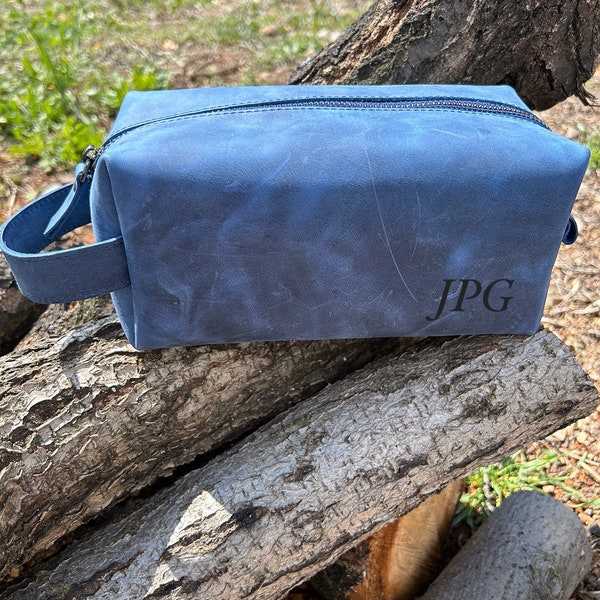 Custom men’s toiletry bag, leather toiletry bag, Personalized Leather Dopp kit, Fathers day gift,gift for him, birthday gift for him