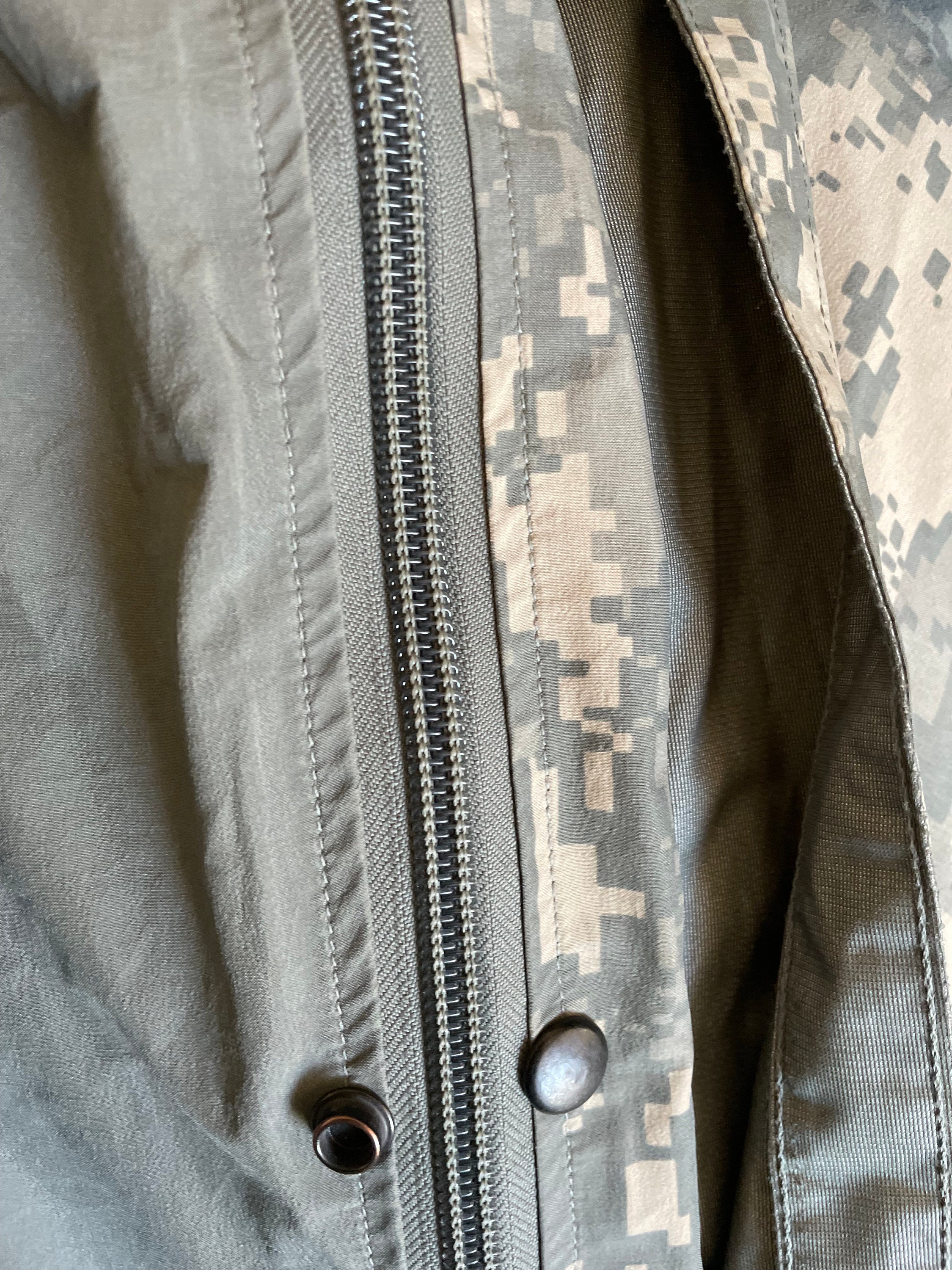 USGI Gore-TEX MSS Bivy Cover - Woodland Camo Waterproof Shelter For Military Sleep Systems