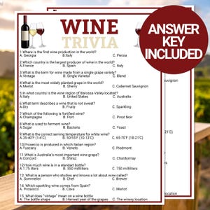 Pode incluir: Um jogo de perguntas e respostas sobre vinhos com uma chave de respostas inclu&iacute;da. O jogo apresenta perguntas sobre a produ&ccedil;&atilde;o de vinho, as castas e as temperaturas de servi&ccedil;o. O texto &eacute; em cor bord&ocirc; escuro, com um gr&aacute;fico de garrafa e ta&ccedil;as de vinho.