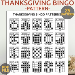 Puede incluir: Una tarjeta de bingo de Acción de Gracias imprimible con 25 patrones diferentes. Cada patrón es una cuadrícula de 5x5 con círculos negros sobre un fondo blanco. Los patrones están etiquetados con palabras con temática de Acción de Gracias como "calabaza", "granero", "hoja", "zorro", "persona", "suéter", "luna llena", "media luna", "rastrillo", "chocolate caliente", "lluvia que cae", "pastel", "bellota", "sombrero", "hongo", "botas de lluvia", "molino de viento", y "árbol".