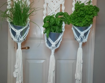 3 macrame plants holder