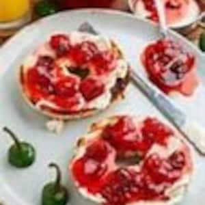 Strawberry Jalapeno Jam - 8 oz