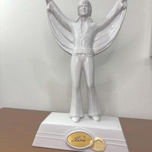 Mccormick decanters elvis - Etsy 日本