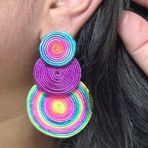 Handmade Soutache Earrings: Rainbow Neon Art Jewelry imagem 18
