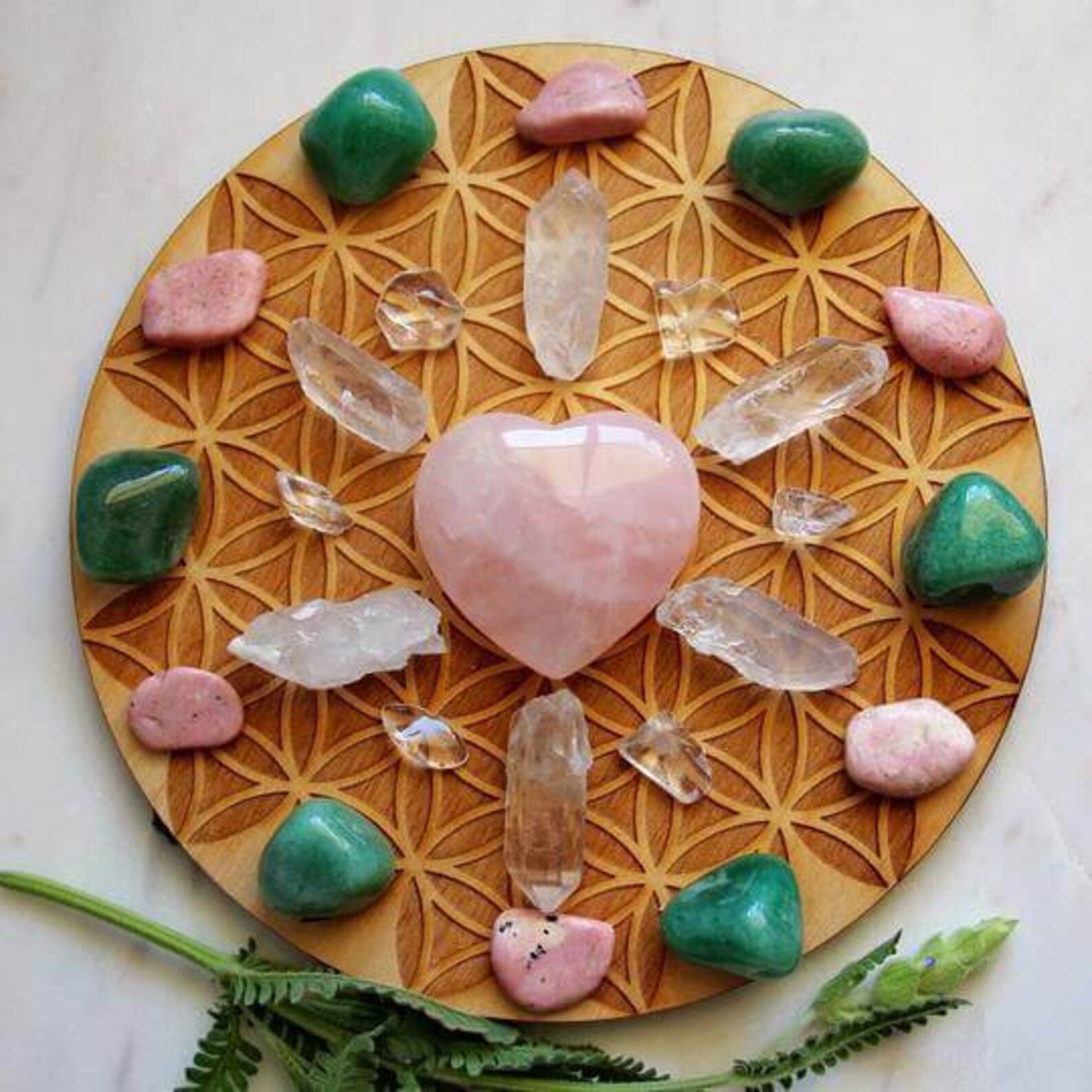 Love is in the Air, Gemstones and Mandala for Meditation and Setting ...