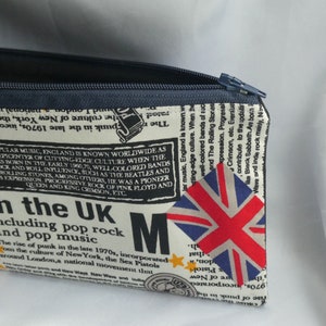 Sac à main zippé Union Jack, étui à crayons stationnaire dart marine noir, pochette de rangement zippée, pochette de sac à main zippée musicale britannique des années 1970, pochette de voyage image 2