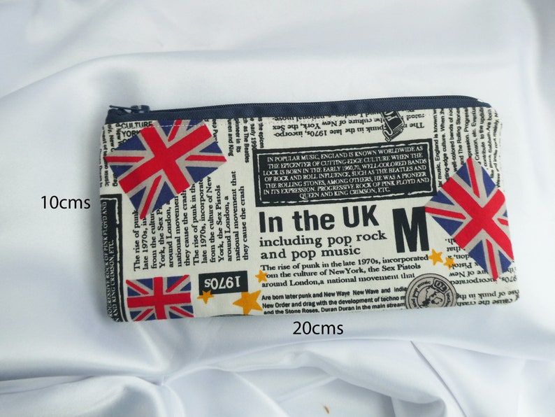 Sac à main zippé Union Jack, étui à crayons stationnaire dart marine noir, pochette de rangement zippée, pochette de sac à main zippée musicale britannique des années 1970, pochette de voyage image 7