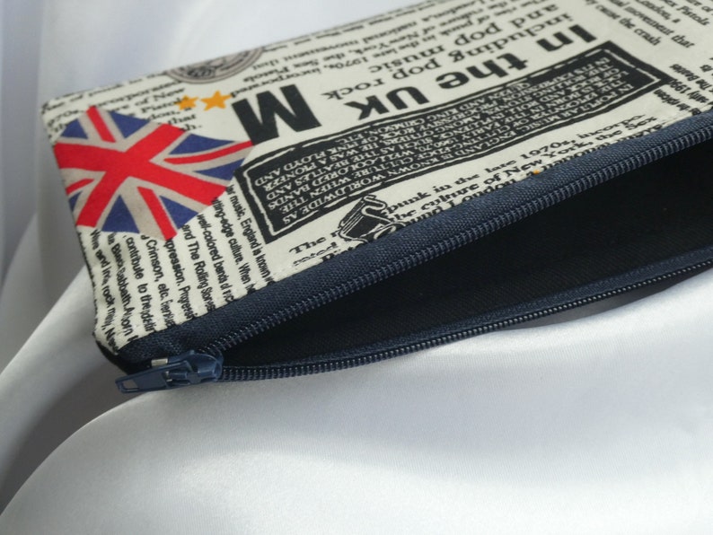 Sac à main zippé Union Jack, étui à crayons stationnaire dart marine noir, pochette de rangement zippée, pochette de sac à main zippée musicale britannique des années 1970, pochette de voyage image 3