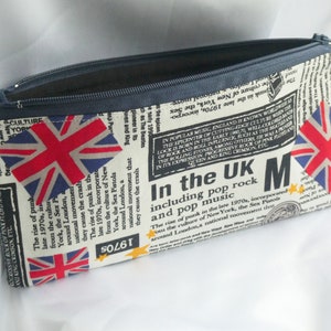 Sac à main zippé Union Jack, étui à crayons stationnaire dart marine noir, pochette de rangement zippée, pochette de sac à main zippée musicale britannique des années 1970, pochette de voyage image 1