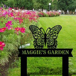 Personalized Butterfly Garden Metal Stake Sign, Garden Decor Sign, Garden Lover Gift, Gift for Her, Mother&#39;s Day Gift, Outdoor Yard Sign